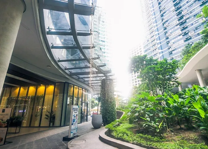 Apartment Designer 1br Makati Fast Internet Gym Swim Park 2050