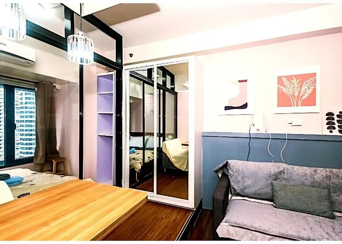 Designer 1br Makati Fast Internet Gym Swim Park 2050 Apartment *