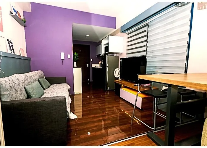 Apartment Designer 1br Makati Fast Internet Gym Swim Park 2050